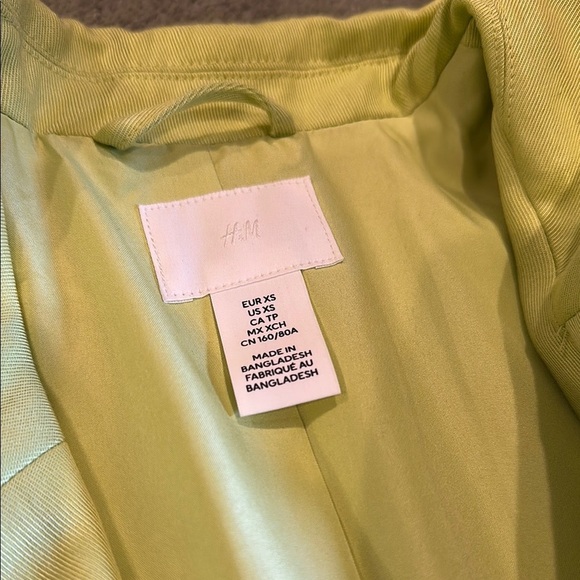 H&M Vibrant Light Green Blazer - Picture 2 of 7